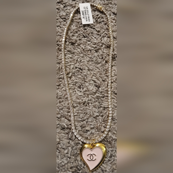 💖✨ Fashion Heart Tennis Necklace | NWT | Gold Finish | CZ Sparkle ✨💖 - Picture 6 of 11